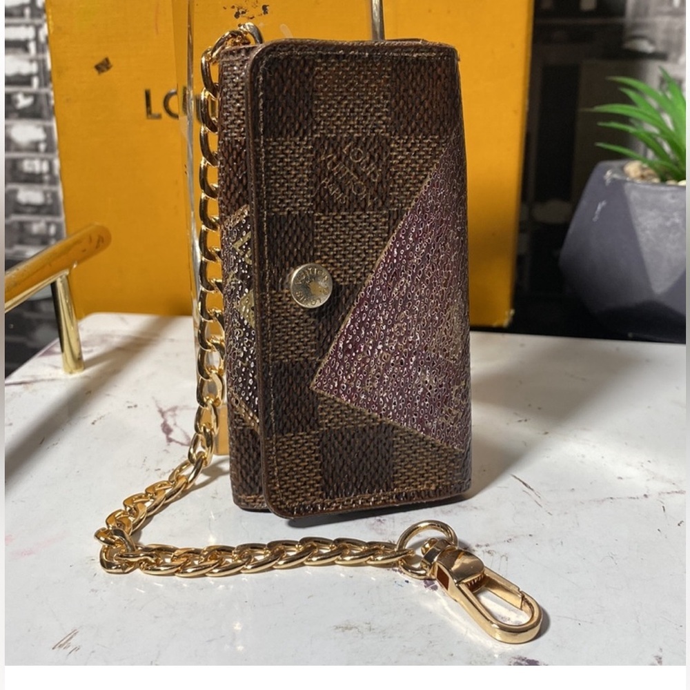 Louis Vuitton Damier Label Collection Multicle N63082 4 Key Case - Picture 4 of 9
